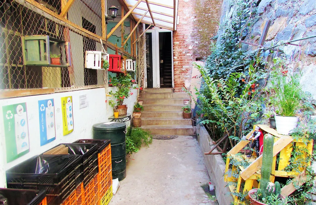 Casa Volante Hostal-1